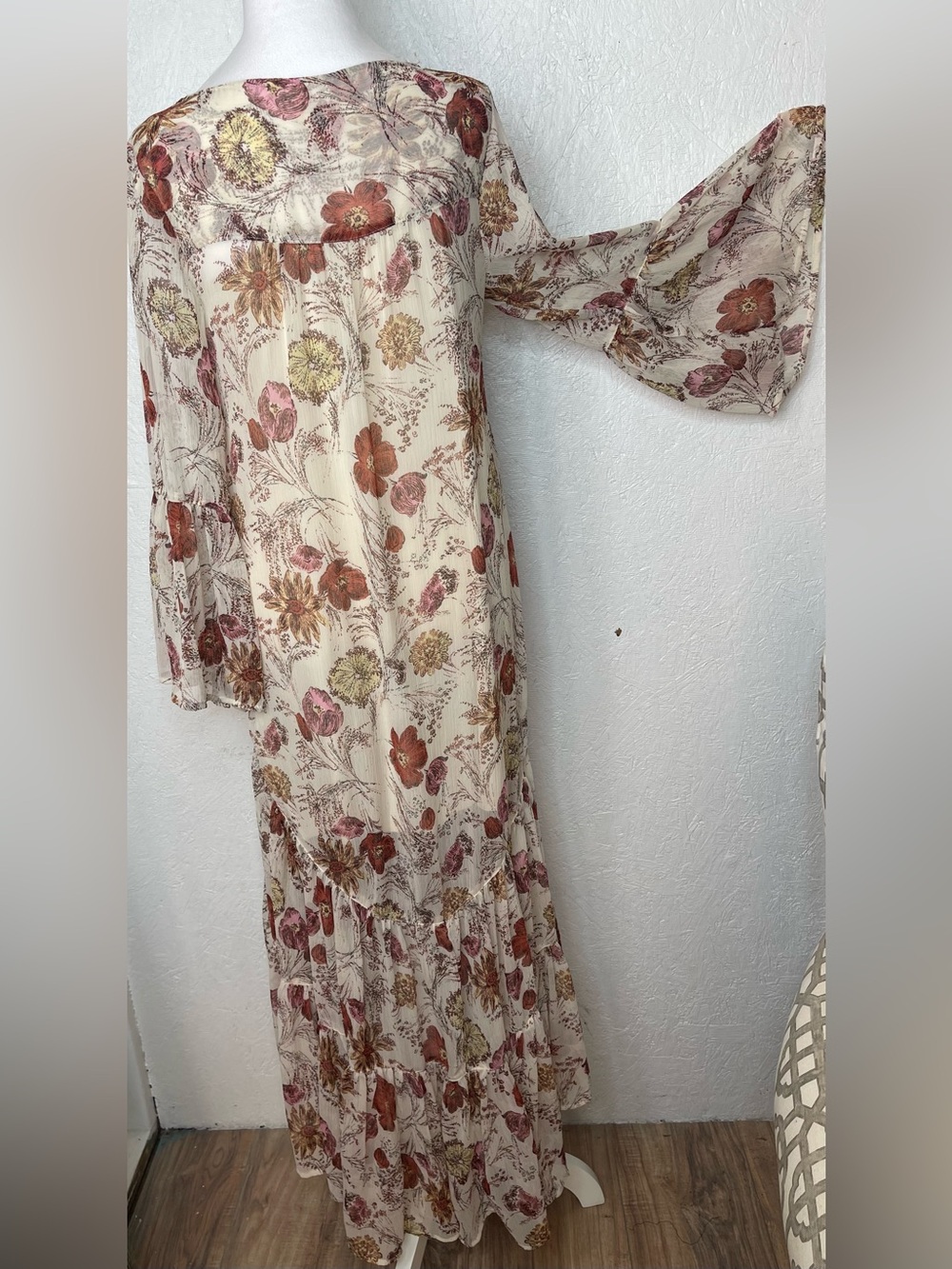 Boho Floral Maxi Dress Bell Sleeve Tiered
Cottagecore Fall Festival Sm oversized - Picture 10 of 14
